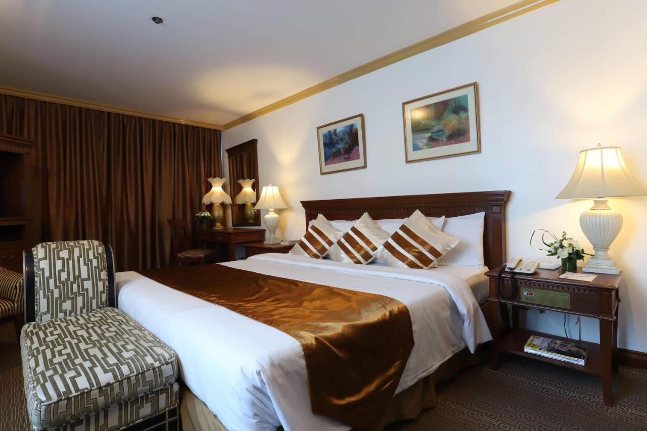 Tiara Oriental Hotel Макати Экстерьер фото
